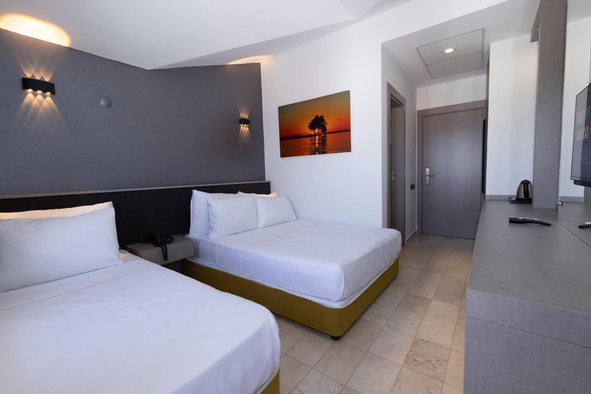 Three Points Hotel ベルディビ エクステリア 写真